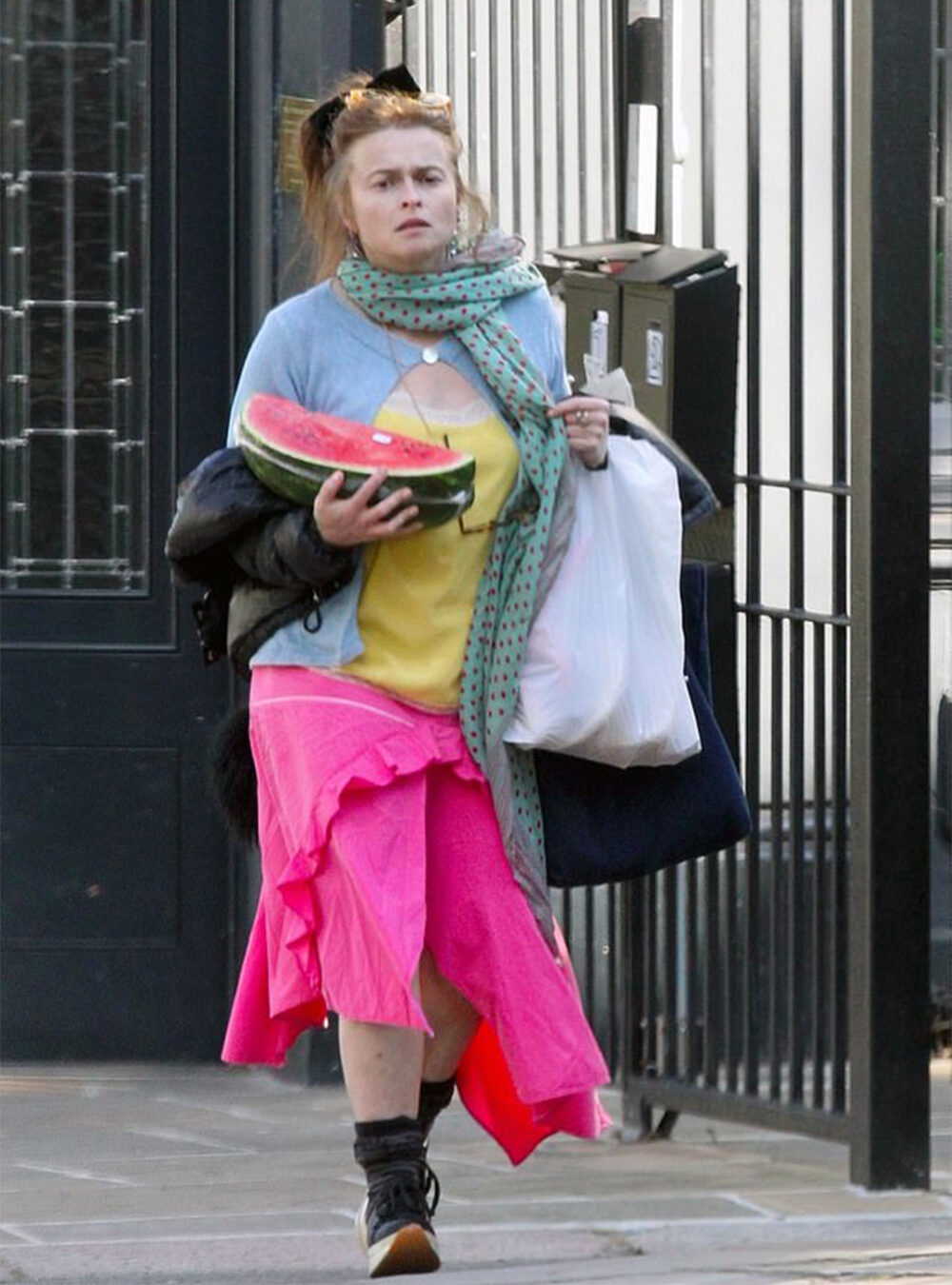 Helena Bonham Carter Is Unrecognizable While Grocery ...