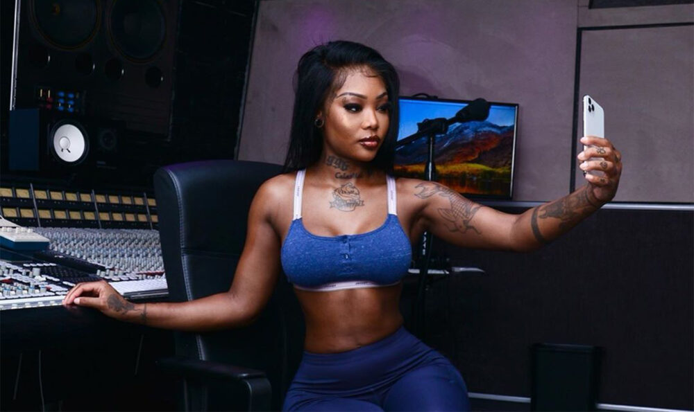 Summer Walker Accused Of Overdoing Plastic Surgery Verge Campus