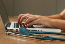 Considering a Career in Healthcare Management? Here’s Everything You Need to Know