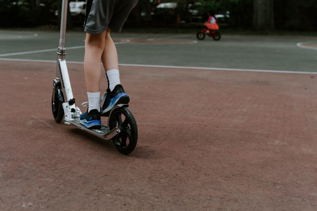 8 Pros & Cons Of using Electric Scooters Verge Campus