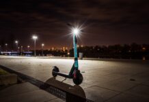 8 Pros & Cons Of using Electric Scooters