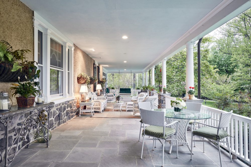 What Is The Difference Between A Porch And A Veranda? Verge Campus