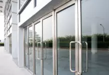 What to do When Your Commercial Door Stops Working – 2024 Guide