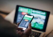 The Impact of Smartphones and Technology On the Online Gambling Industry