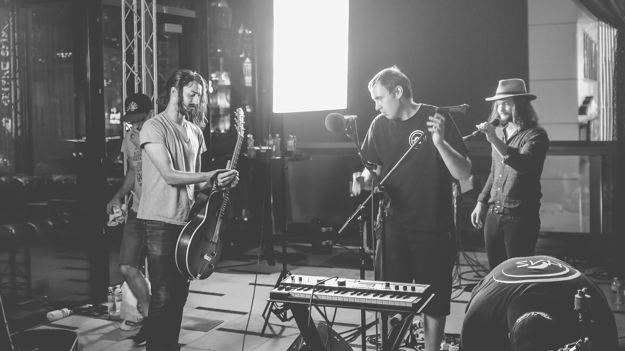 How Long Does It Take to Set Up a Stage for a Concert? Verge Campus