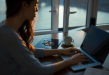 6 Tips To Maximize Your Productivity While Working From Home